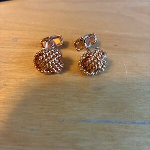 Tateossian rose gold ribbed knot cufflinks